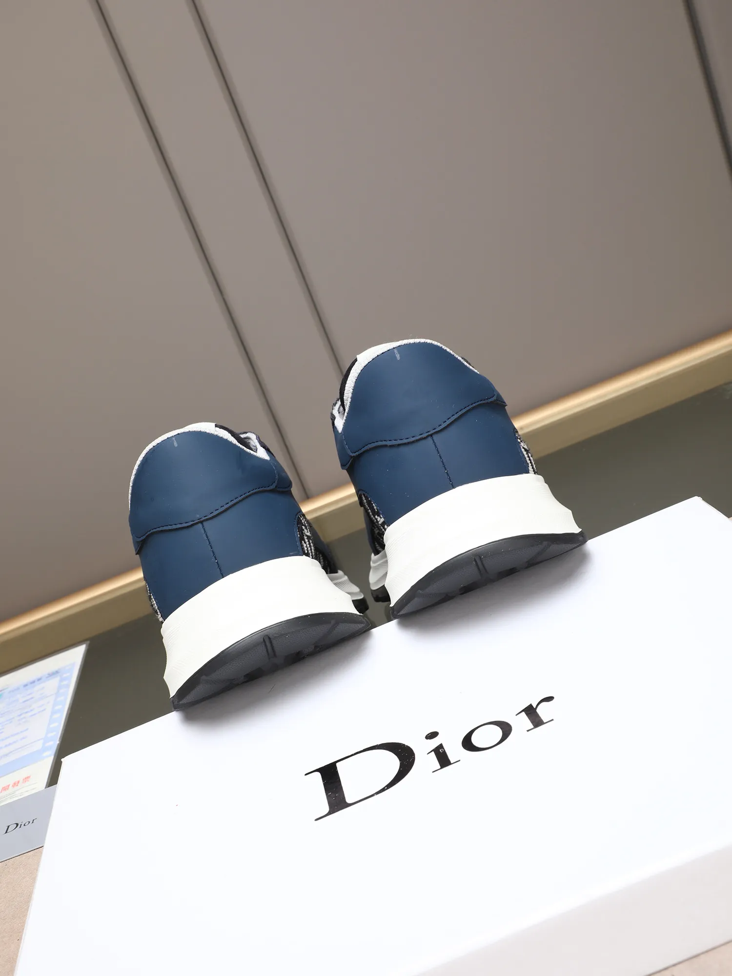 Men's shoes 💰P460 Dior's avant-garde and versatile fashionable men's shoes are privately modeled, calfskin stitched with Dior's special waterproof fabric, fashionable, simple, elegant, trendy, eye-catching, and pursuing class. It will subvert old ideas and be a must-have for fashionistas who want to spend time with you! Must keep it for yourself! High-end comfort but low-end, high-end quality workmanship. Code number: 38-44 (45 customized) 3 colors for your choice [kiss][kiss][kiss]